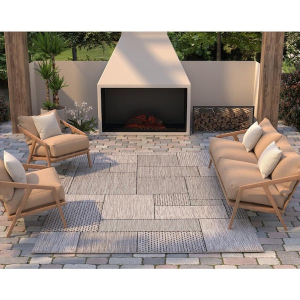 Isla Gray 8 ft. x 10 ft. Mid-Century Geometric Indoor/Outdoor Area Rug