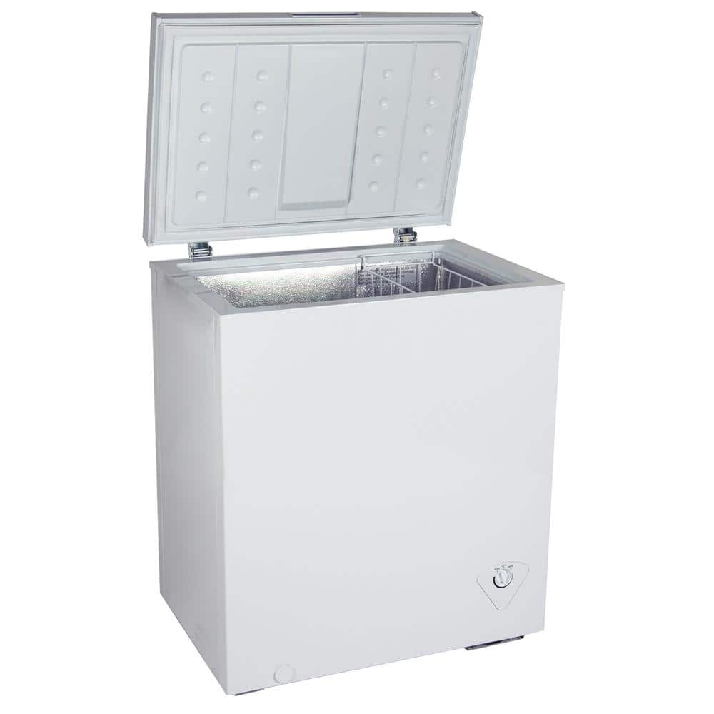 Koolatron Compact Chest Freezer, 5.0 Cu ft (155l), White, Manual Defrost Deep Freeze, Storage Basket, Space-Saving Flat Back, Stay-Open Lid