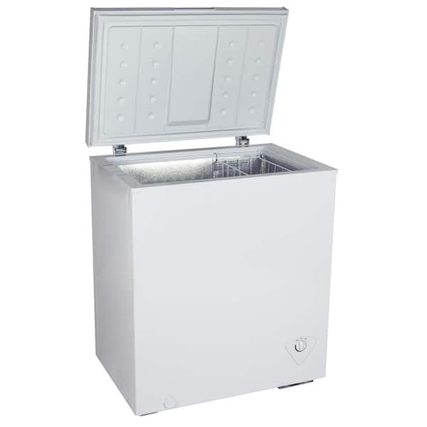 Koolatron Compact Chest Freezer 5.0 cu. ft. (142L), White, Energy-Efficient Manual Defrost, Flat Back