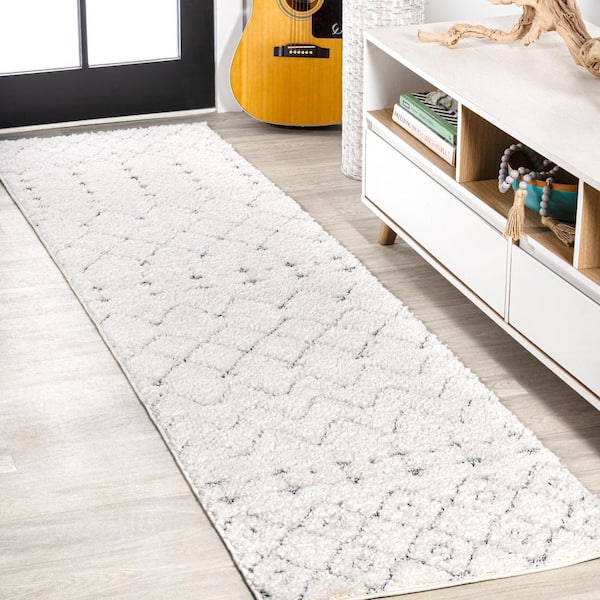 JONATHAN Y Pia Cream/Gray 2 ft. x 8 ft. Moroccan Trellis Plush Carved Runner Rug