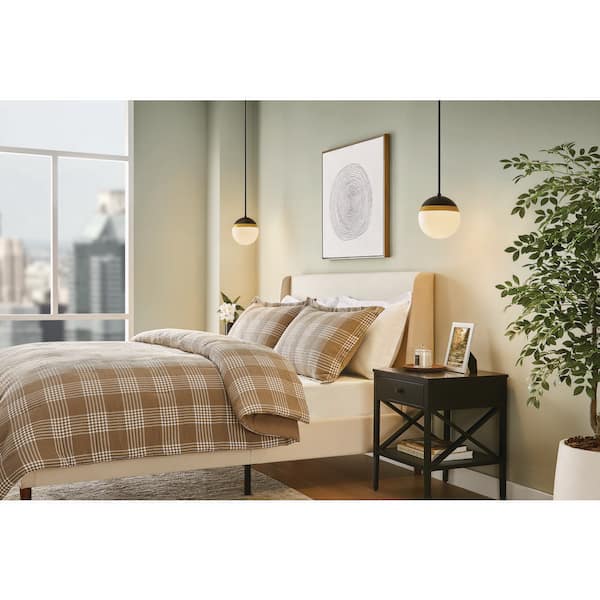 60-Watt Equivalent A21 E26 Base Dimmable Battery Backup LED Light Bulb with Selectable Color Temperature (1-Pack)