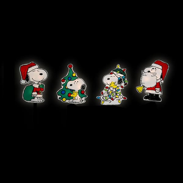 Peanuts 12 in. LED Snoopy Lighted Christmas Pathway Markers