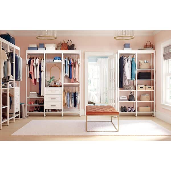 https://images.thdstatic.com/productImages/4c189da8-9878-417f-9a22-eb99cd676cfe/svn/classic-white-closets-by-liberty-wood-closet-systems-hs56700-rw-06-31_600.jpg
