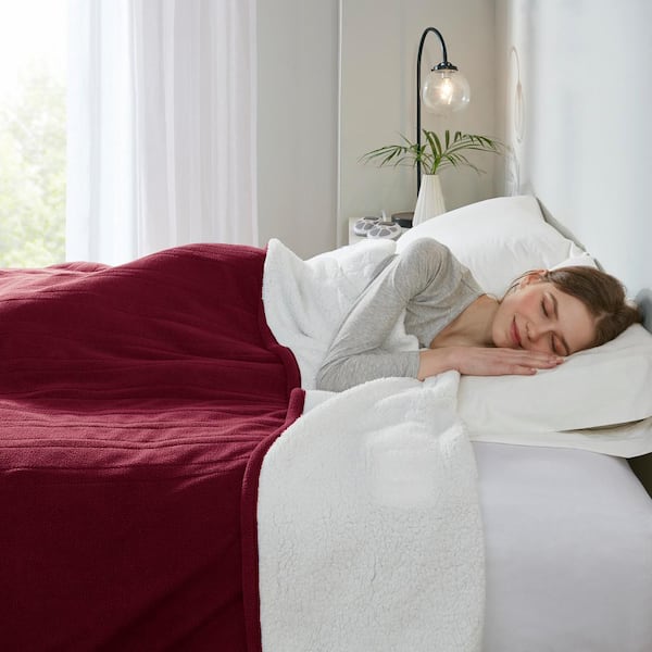 Fleece to Sherpa Burgundy Fleece King Electric Blanket