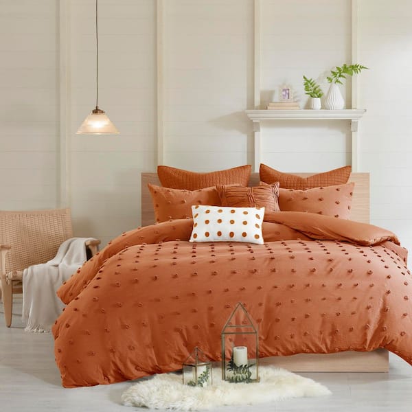 Intelligent Design Maize 7-Piece Rust Cotton King/Cal King Cotton Jacquard Duvet Cover Set with Euro Shams and Throw Pillows
