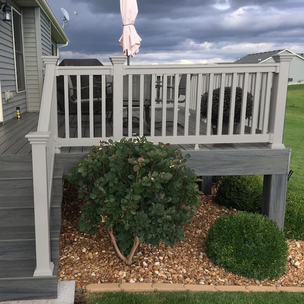 Vanderbilt 3 ft. H x 8 ft. W Tan Vinyl Railing Kit