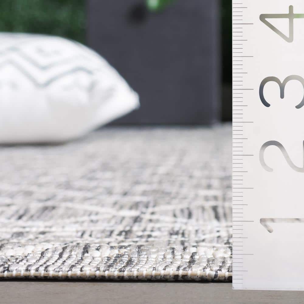 Frazier Geometric Gray Wool and Cotton Area Rug, 8' x 10'