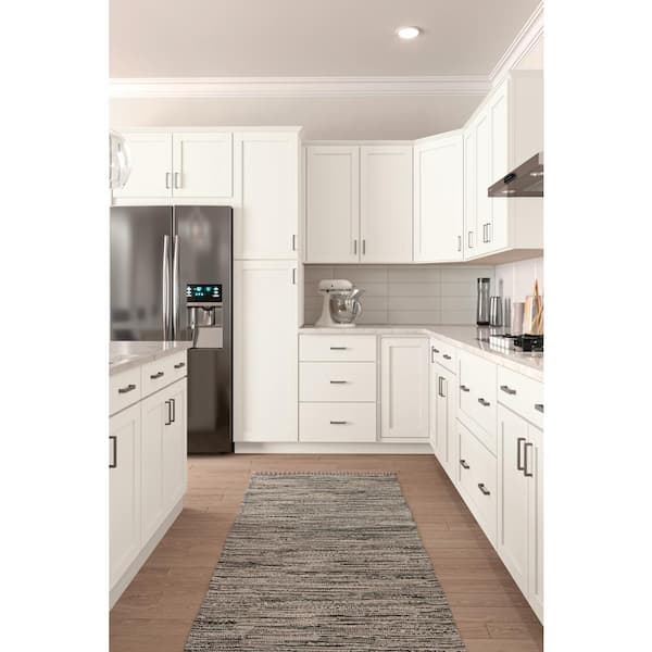 Diamond NOW Arcadia 30-in W x 35-in H x 23.75-in D White Sink Base Fully  Assembled Cabinet (Recessed Panel Shaker Door Style) in the Kitchen Cabinets  department at