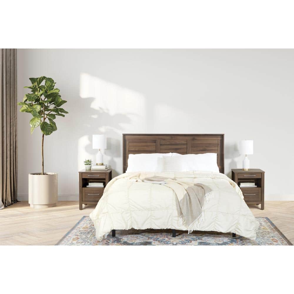 Stonebrook Walnut Queen/Full Bedroom Set with USB Nightstands