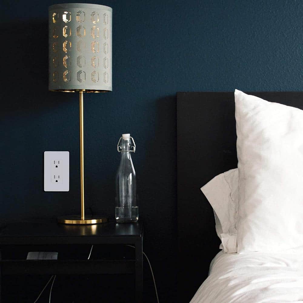 White Thermoplastic Tamper Resistant Duplex Wall Outlet
