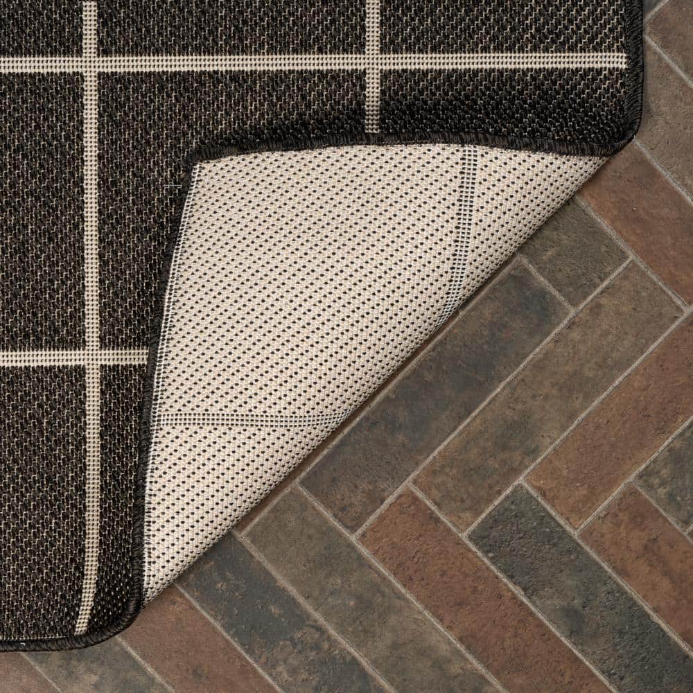 Mid-Century Modern Geometric Black and Cream 5' x 8' Indoor/Outdoor Rug