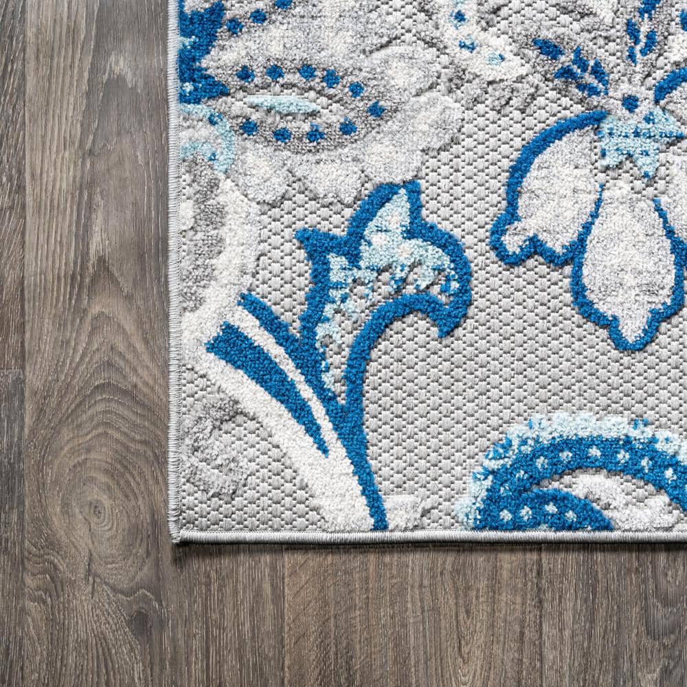 Paisley High-Low Light Gray and Blue Synthetic Indoor/Outdoor Rug