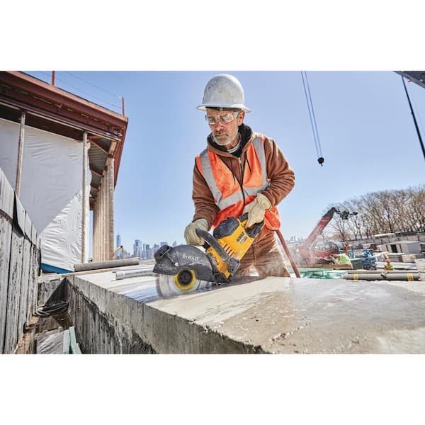DEWALT - Flexvolt 9 in. Diamond Concrete Cutting Cut-Off Saw Blade