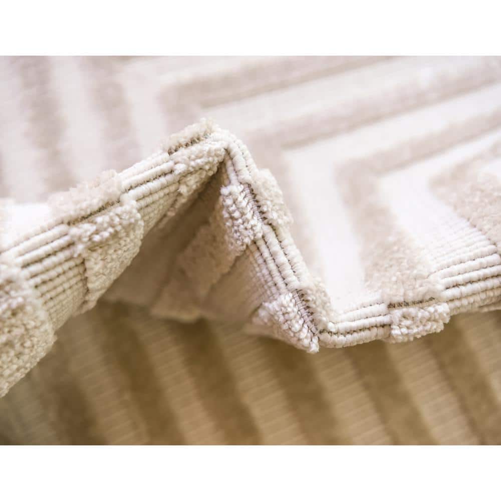 Beige and Ivory Synthetic Outdoor Runner Rug