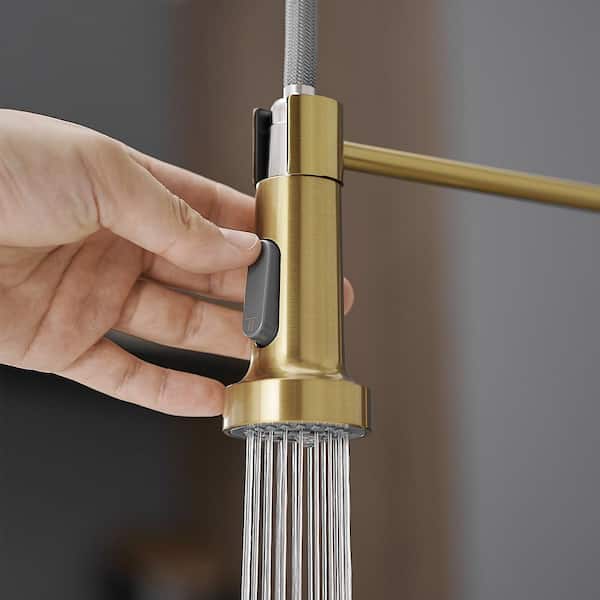 Single Handle Pull Down Sprayer Kitchen Faucet with Dual Function Spray Head in Brushed Gold