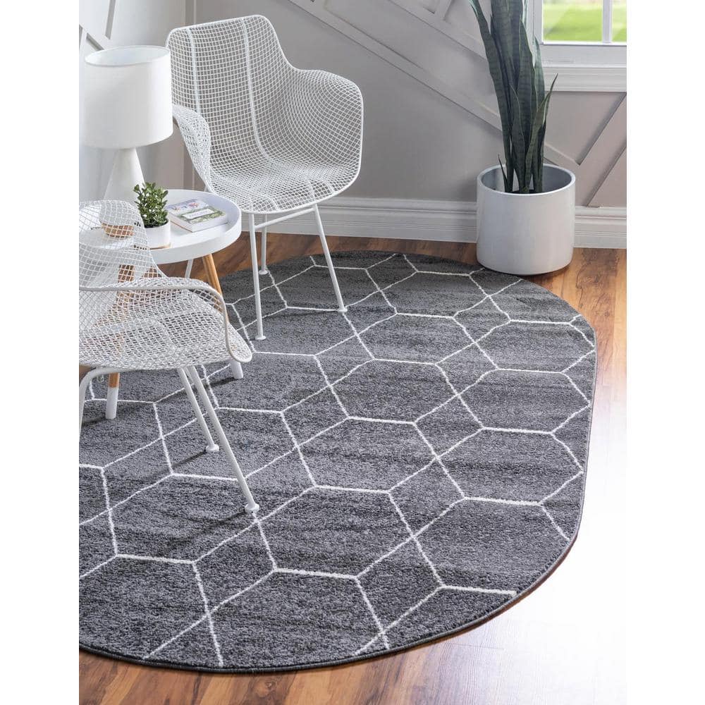 Trellis Frieze Dark Gray and Ivory Oval Synthetic Area Rug