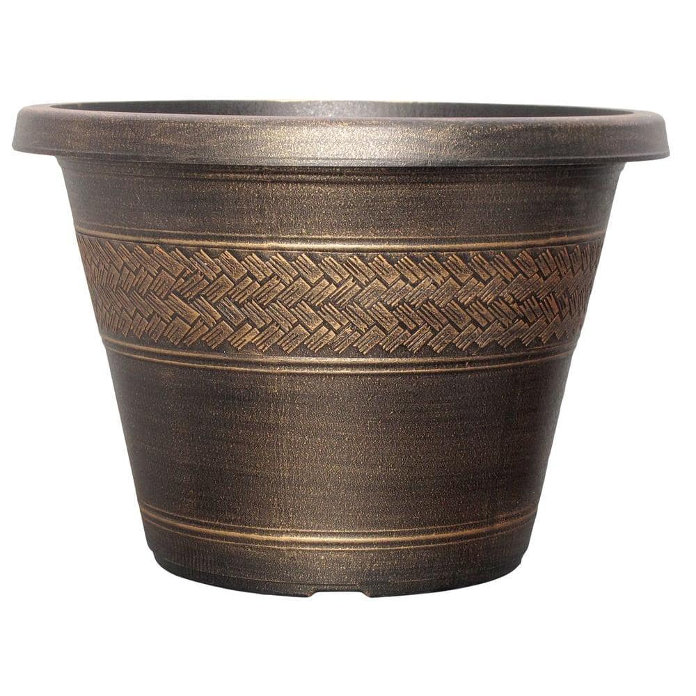 17.2 in. Plastic Rattan Planter