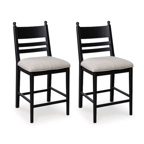Signature DESIGN BY ASHLEY Chadworth 42 in. H Light Gray/Black