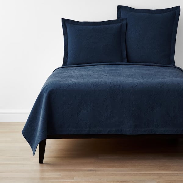 The Company Store Putnam Matelasse Navy Cotton Twin Coverlet