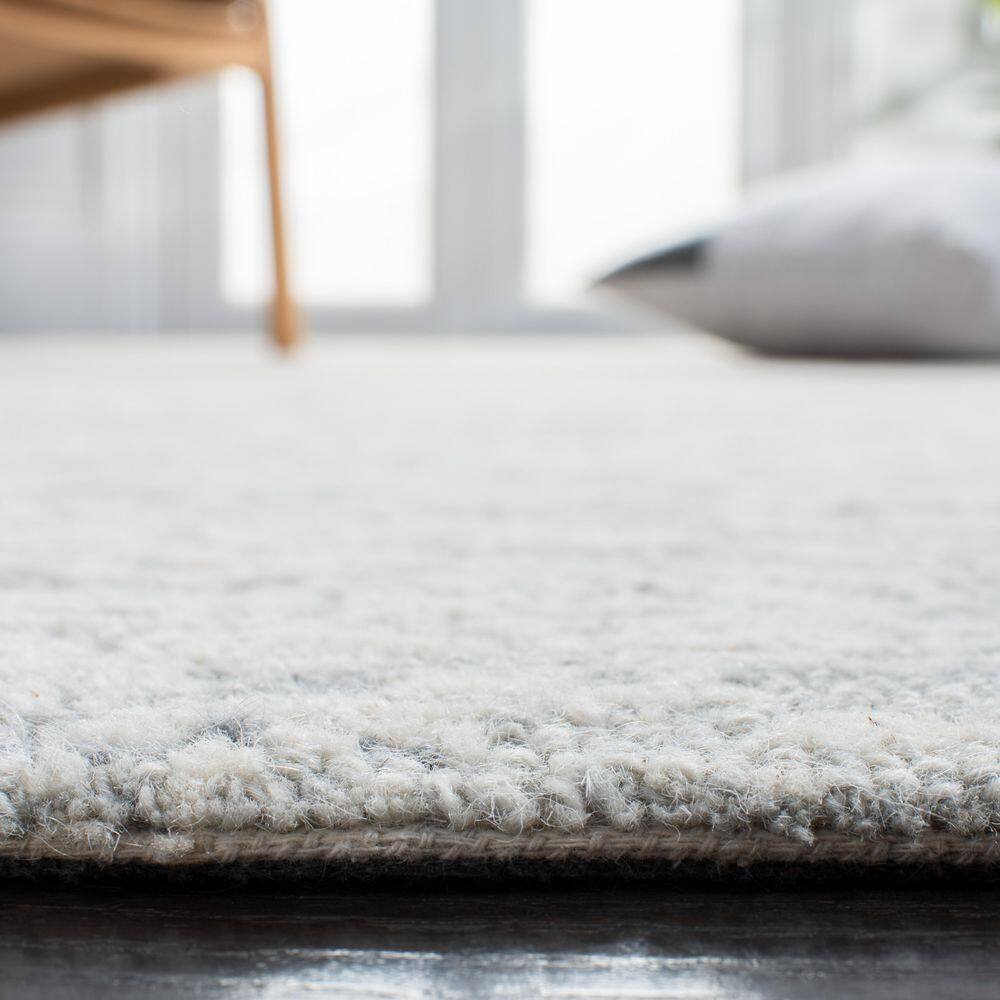 Light Gray Floral Hand-Tufted Wool Runner Rug