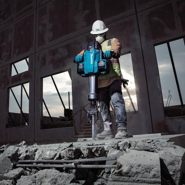 Makita 80V max (40V max X2) XGT Brushless Cordless 70 lb Makita 80V max (40V max X2) XGT Brushless Cordless 70 lb