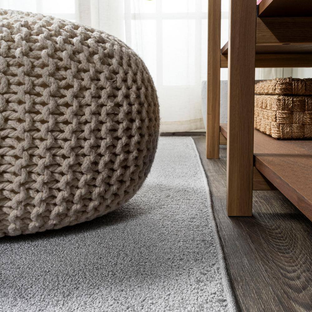 Light Gray Solid Synthetic Low-Pile Runner Rug