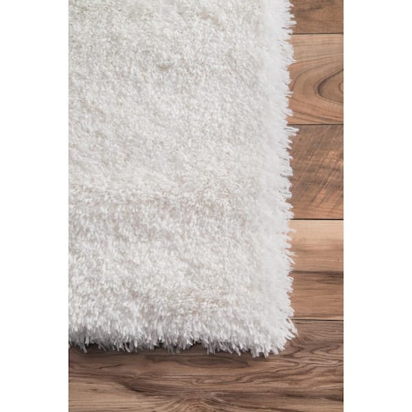 nuLOOM 5 x 8 Snow White Indoor Solid Area Rug in the Rugs department at