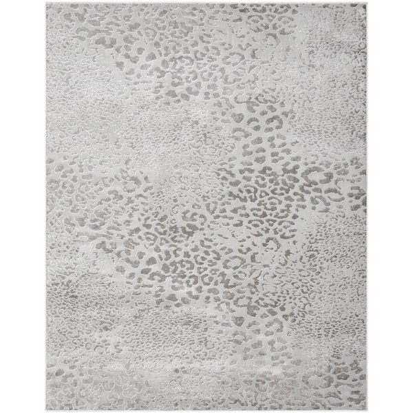 N Natori Serengeti Grey Leopard 2 ft. 3 in. x 8 ft. Animal Print Area Rug