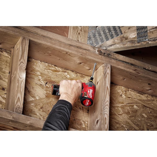 Milwaukee - M12 FUEL SURGE 12V Lithium-Ion Brushless Cordless 1/4 in. Hex Impact Driver Compact Kit with 2.0 Ah Battery