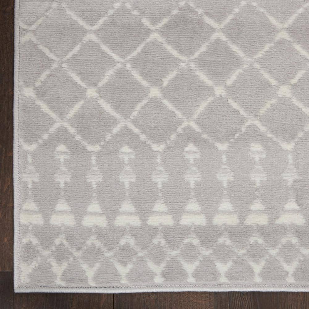 Geometric Gray Synthetic 6' x 9' Easy-Care Area Rug