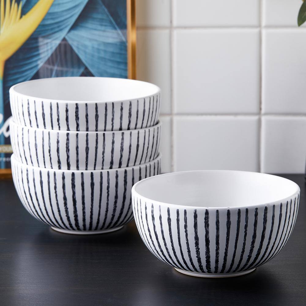 Black and White Ceramic 32-Piece Dinnerware Set, Service for 8