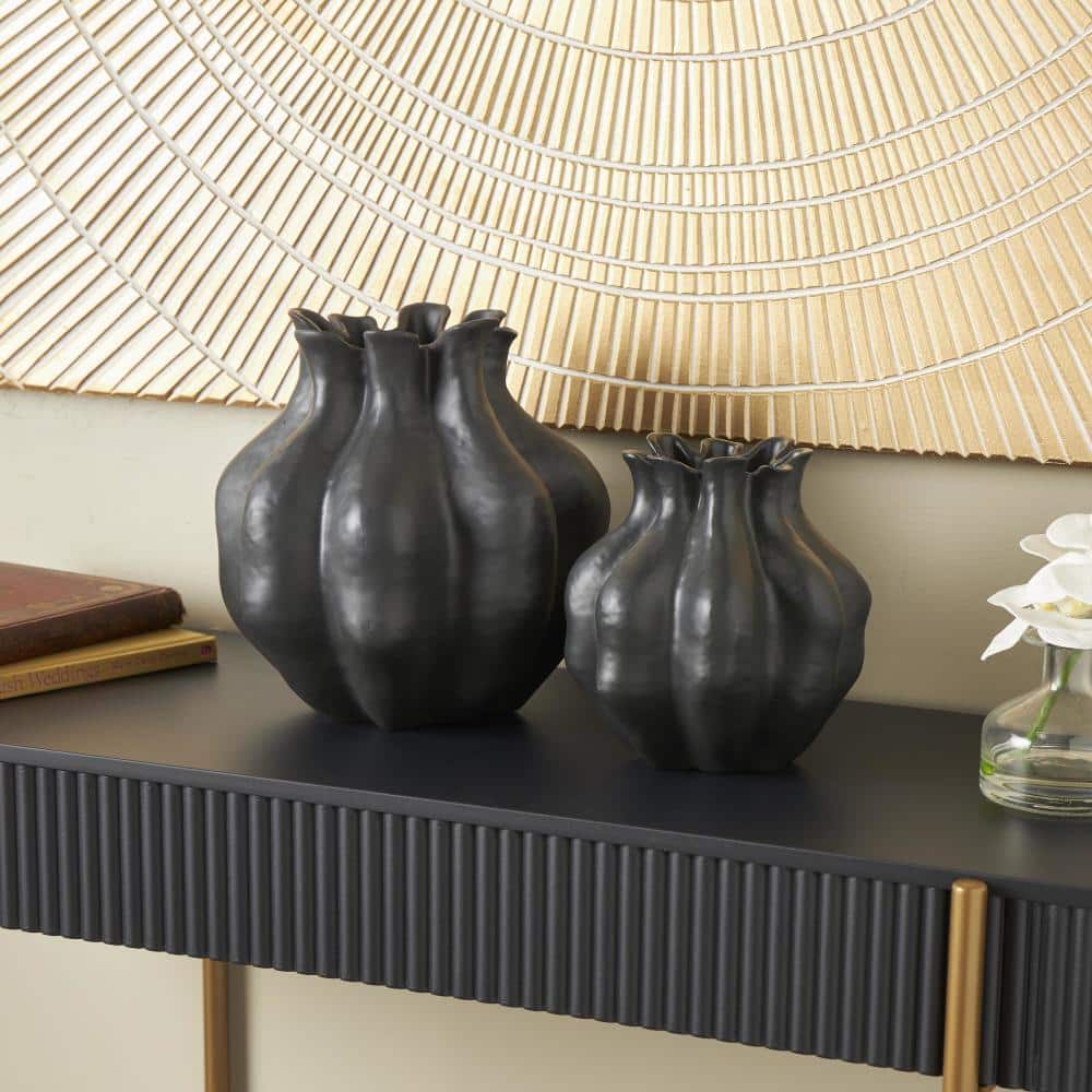 Litton Lane Black Tulip Shaped Resin Abstract Decorative Vase (Set