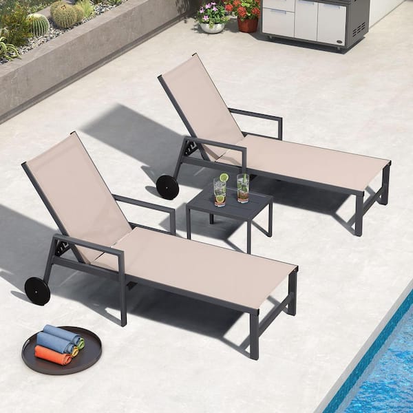 PURPLE LEAF Aluminum Drak Grey Frame Outdoor Chaise Lounge Chair with Wheels and Armrests Recliner Chair, Light Brown