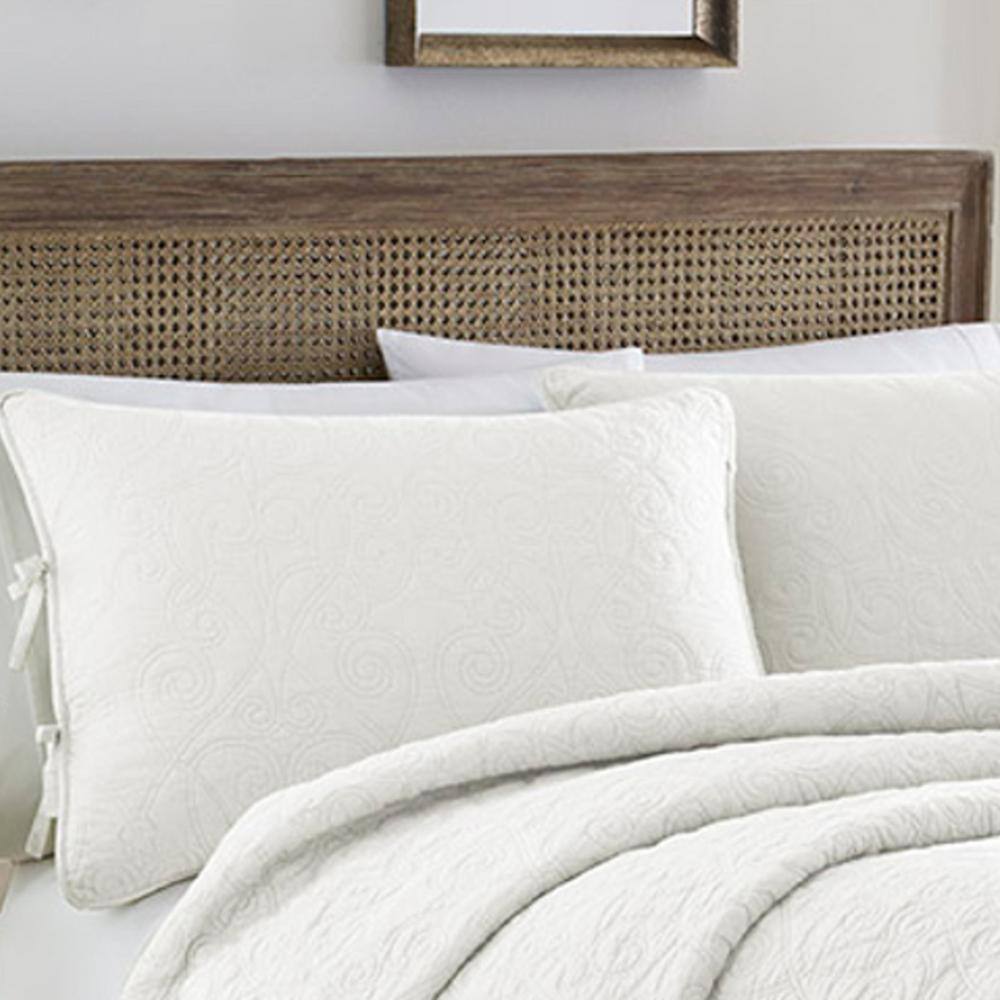 White Twin Cotton Reversible Damask Quilt Set