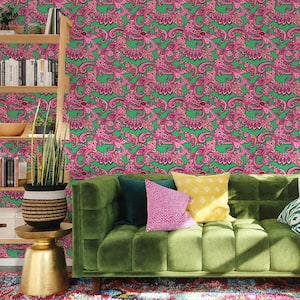 Alice Olivia Full Look Peel and Stick Wallpaper (Covers 56 sq. ft.)