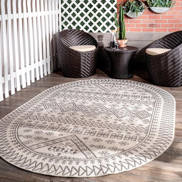 Kandace Ivory 5 ft. x 8 ft. Oval Indoor/Outdoor Patio Area Rug