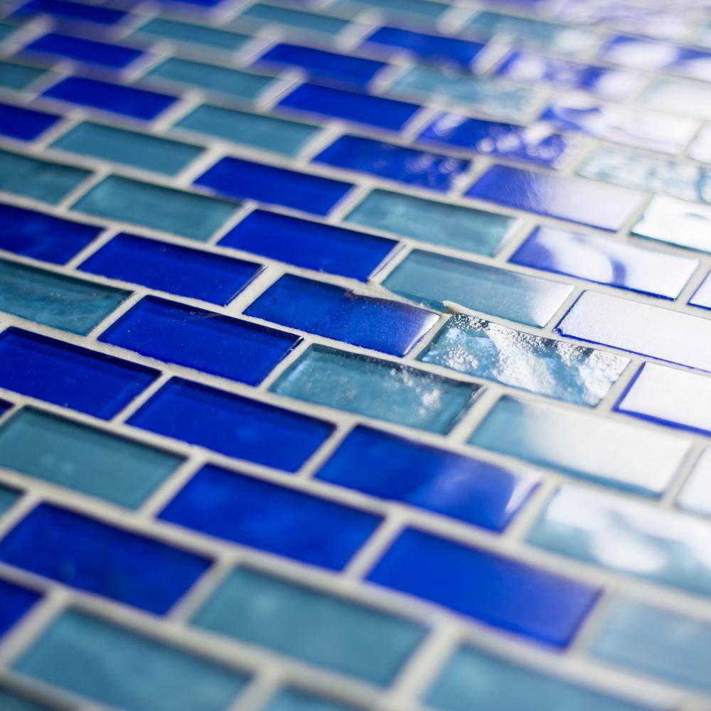 Landscape Gray Glossy Glass Mosaic Tile for Kitchens and Bathrooms