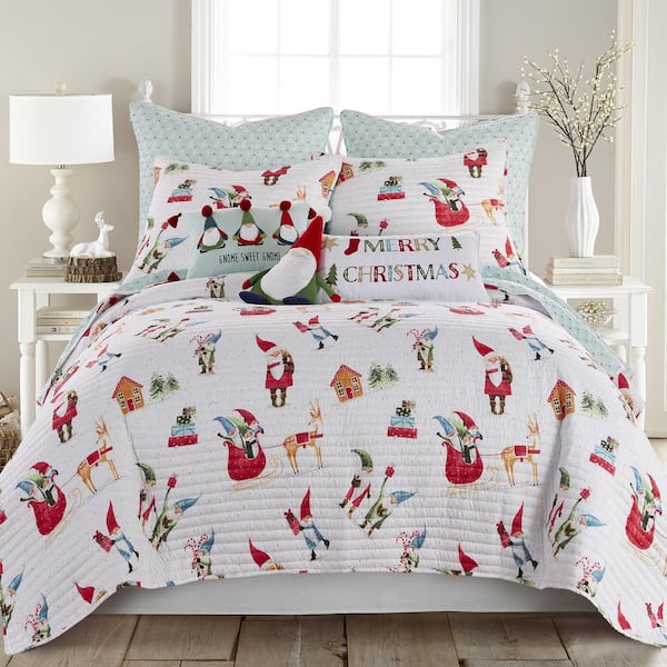 LEVTEX HOME Merry and Bright Gnome for the Holidays White Holiday Gnome Microfiber Twin/Twin XL Quilt