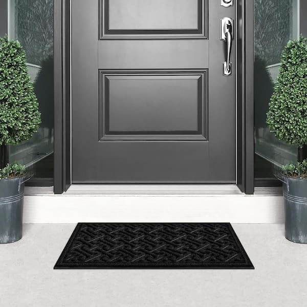 TrafficMaster Ibeam Black 18 in. x 30 in. Non-Slip Indoor Outdoor