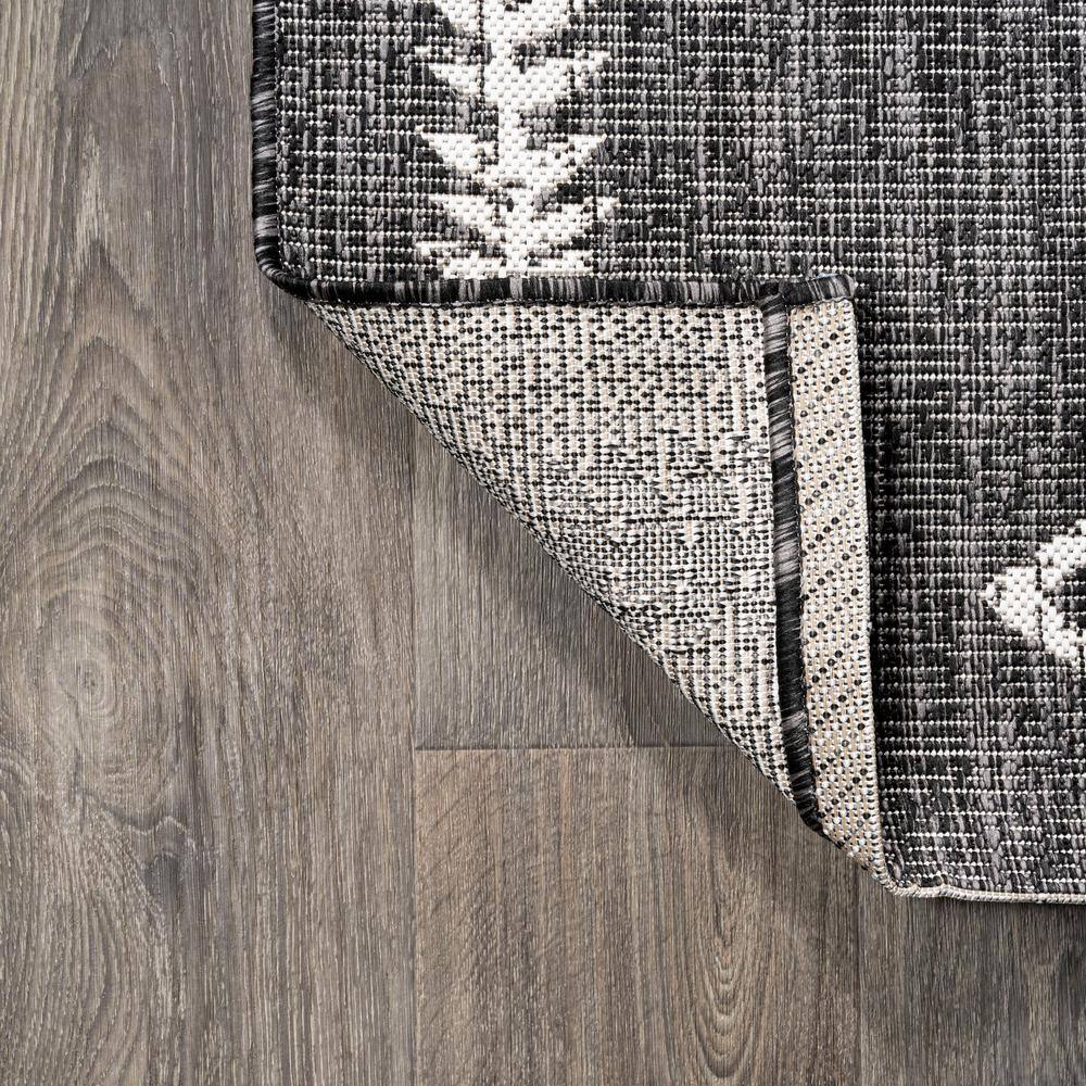 Bohemian Black/Ivory Synthetic Diamond Trellis 2x10 Rug