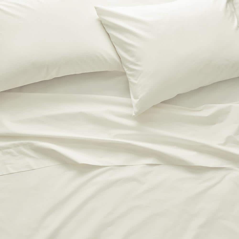 https://images.thdstatic.com/productImages/4d9ea521-4ea8-4342-8539-ddf86a2eb088/svn/the-company-store-duvet-covers-50652d-f-snow-a0_1000.jpg