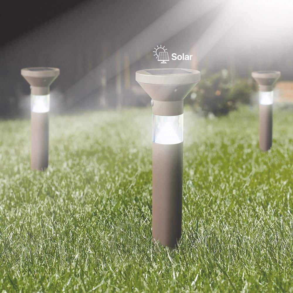 Bronze Solar Powered LED Pathway Light with Oil Rubbed Finish