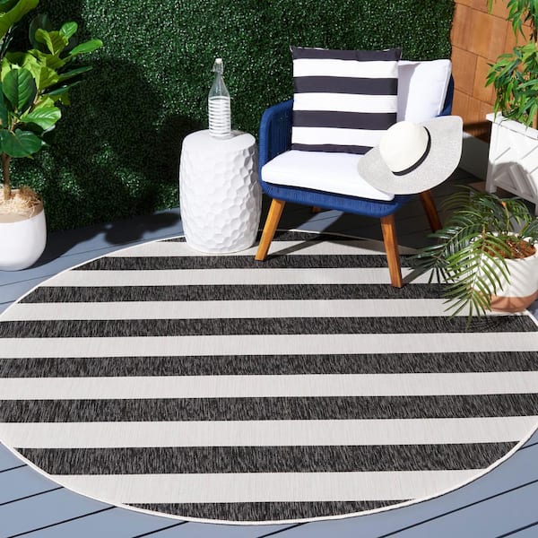 Courtyard 5 ft. x 5 ft. Round Ivory/Black Striped Indoor/Outdoor Area Rug