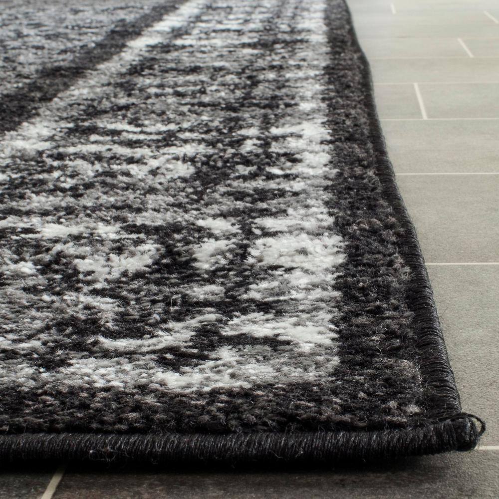 Black and Silver Diamond Pattern Rectangular Rug 4' x 6'