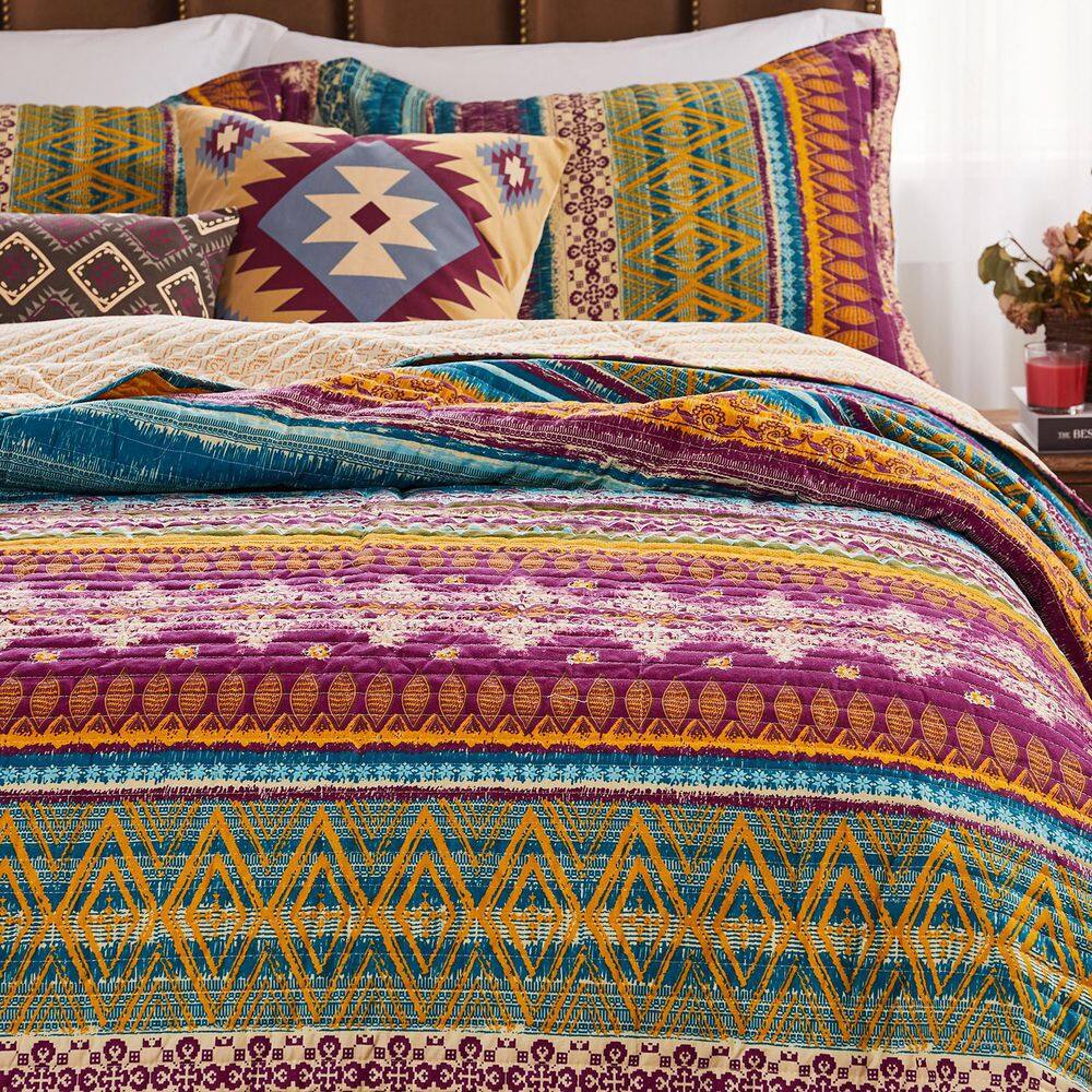 King Pink Cotton Reversible Boho-Chic Quilt Set