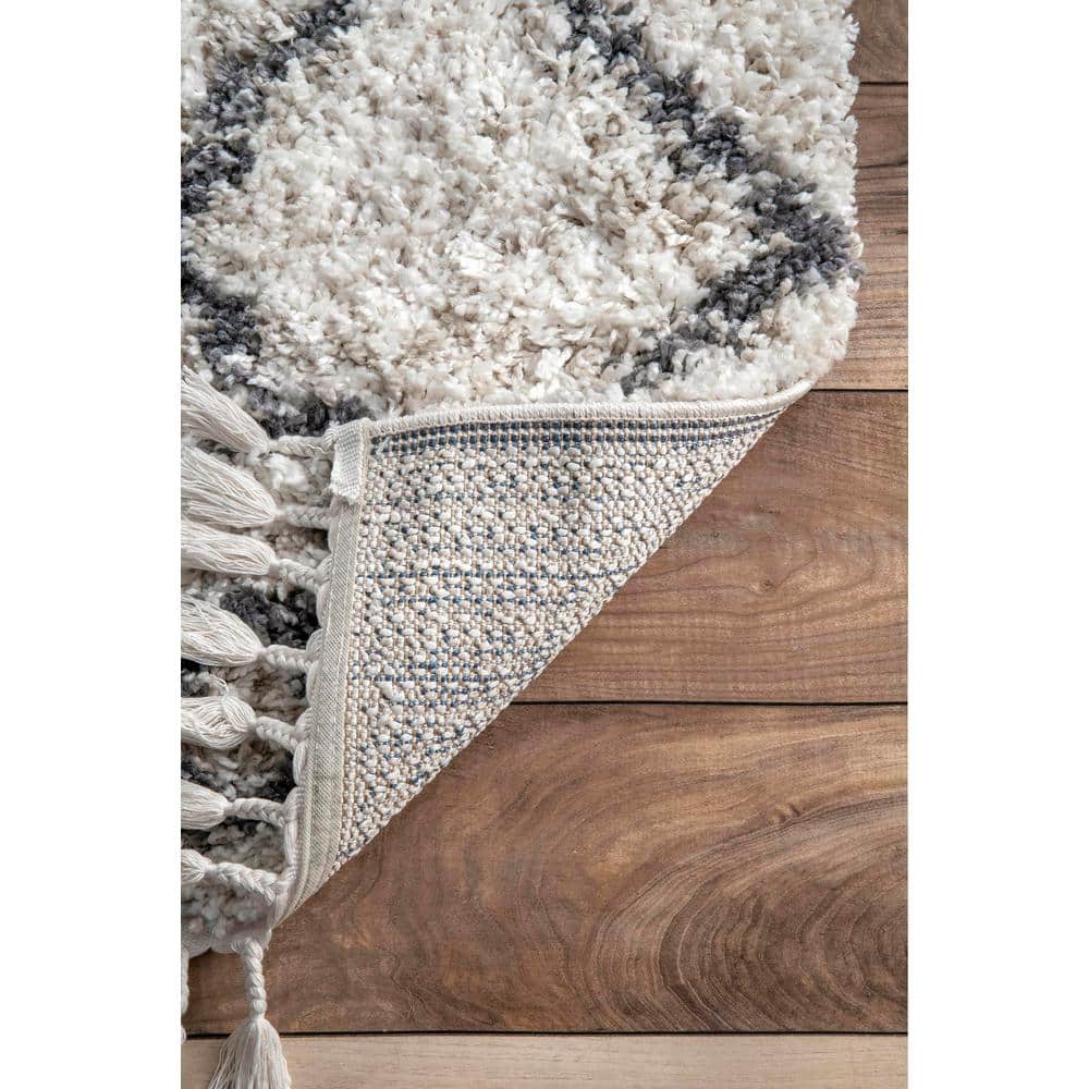 Ivory and Gray Synthetic Shag Rectangular Area Rug, 4' x 6'