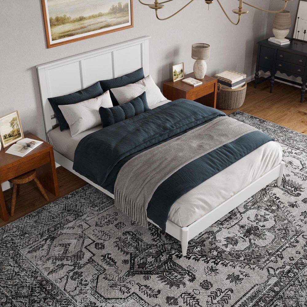 Charlotte White Solid Wood Queen Platform Bed with Headboard