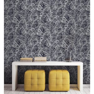 Bazaar Collection Navy/Silver Broad Leaf Design Non-Woven Non-Pasted Wallpaper Roll (Covers 57 sq.ft.)