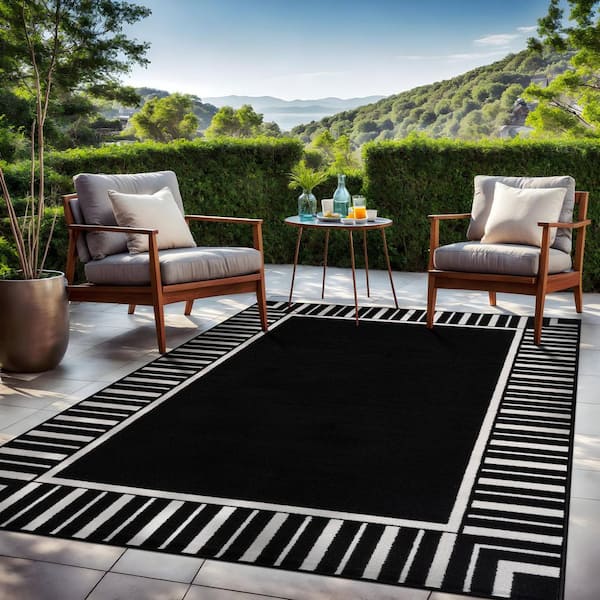 Edge Black 5 ft. x 7 ft. Rubber Back Washable Geometric Border Indoor Outdoor Patio Area Rug