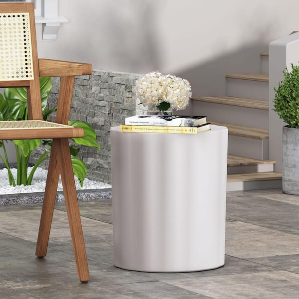 Harper & Bright Designs Antique White Round Lightweight Concrete Outdoor Side Table with Fluted Cylindrical Structure